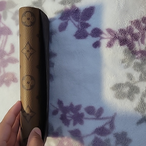 Authentic Louis Vuitton Emilie Wallet - Picture 7 of 7